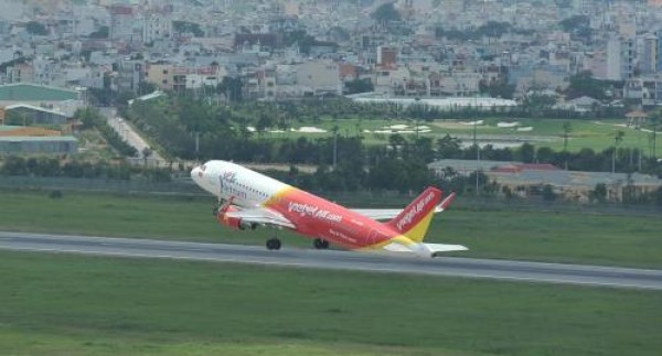 TRONG NƯỚC Vietjet Air thông báo thay đổi lịch bay bằng tin nhắn Zalo